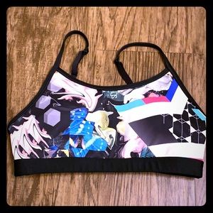 Reeboks sports bra never worn size small